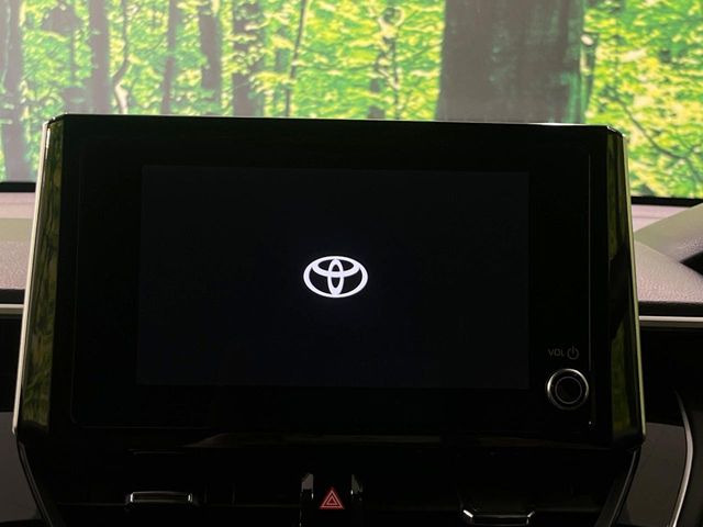 �y8�C���` �f�B�X�v���C�I�[�f�B�I�z���ʂ̃f�B�X�v���C��AppleCarPlay��AndroidAuto�����p�\�B�傫�ȉ�ʂŃX�}�z�i�r�A�v���������p���������܂���