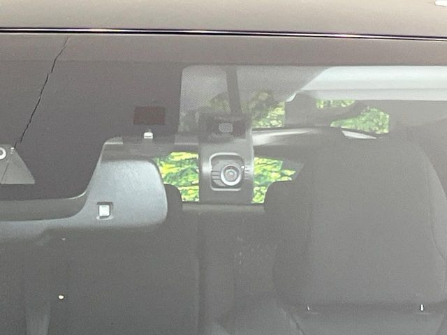 【ドライブレコーダー】ドライブレコーダー装備!走行中はもちろん、あおり運転や事故に遭遇した際、映像で記録し、万一のリスクに備えます。※記録用SDカードはお客様ご自身でご準備いただく必要があります。