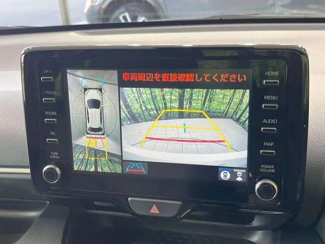 【パノラミックビューモニター】専用のカメラにより、上から見下ろしたような視点で360度クルマの周囲を確認することができます☆死角部分も確認しやすく、狭い場所での切り返しや駐車もスムーズに行えます。