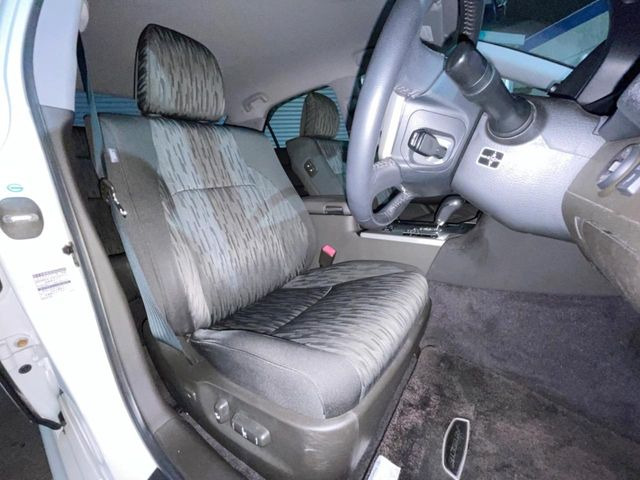 �^�]�ȃV�[�g���͎g�p�������Ȃ��A�ǍD�ȏ�ԂƂȂ��Ă��܂��B���J�Ɏg���Ă������Ƃ��悭�킩��܂��ˁB