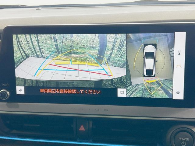 【パノラミックビューモニター】専用のカメラにより、上から見下ろしたような視点で360度クルマの周囲を確認することができます☆死角部分も確認しやすく、狭い場所での切り返しや駐車もスムーズに行えます。