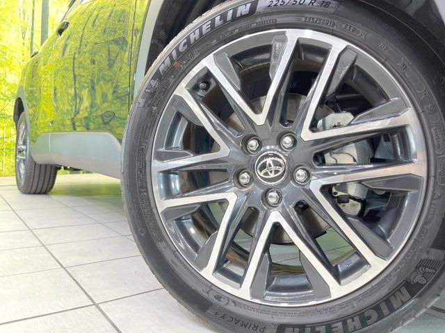 �y����18�C���`�A���~�z�C�[���z�O�ςɃ}�b�`���������A���~�z�C�[���𑕒����Ă���܂��B�e��ЊO�A���~�z�C�[����A�X�^�b�h���X�^�C�����戵�����Ă���܂��B���񂲑��k����������