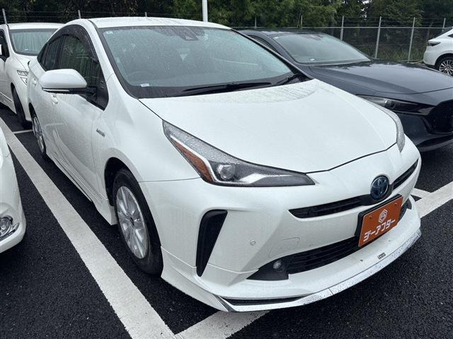 プリウス1.8 S