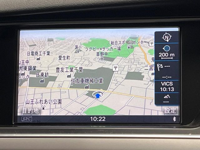 ●純正ナビ:一体感のあるナビは、高級感ある車内を演出してくれます。オーディオ機能も充実しておりますので、運転もより楽しめます♪