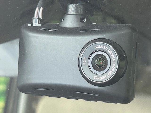 【ドライブレコーダー】ドライブレコーダー装備!走行中はもちろん、あおり運転や事故に遭遇した際、映像で記録し、万一のリスクに備えます。※記録用SDカードはお客様ご自身でご準備いただく必要があります。