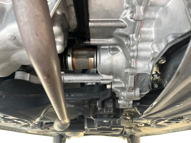 下回りがきれいなうちに、防錆加工の施工がオススメ。降雪地域はもちろん、沿岸部にお住いの方や、趣味でマリン・ウィンタースポーツをされる方にご好評いただいております。
