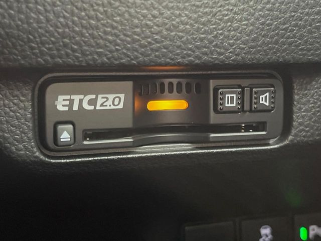 【ETC】高速道路の料金所をストレスなく通過!話題のスポットやサービスエリアに多い「スマートIC」利用時は必須のアイテムです。当店でセットアップを実施、ご納車当日からすぐにご利用いただけます!
