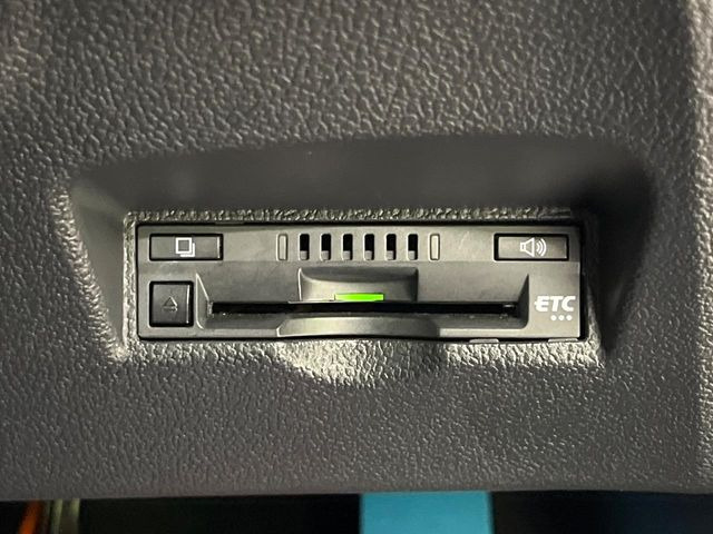 【ETC】高速道路の料金所をストレスなく通過!話題のスポットやサービスエリアに多い「スマートIC」利用時は必須のアイテムです。当店でセットアップを実施、ご納車当日からすぐにご利用いただけます!