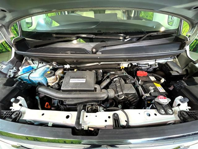 親切・丁寧な専門メカニックスタッフが応対!・車検・点検整備・事故等の修理などアフターサービスも安心。お車のカスタマイズもネクステージのサービススタッフまでご相談ください!