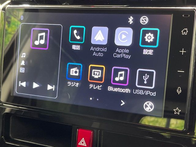 �y8�C���` �f�B�X�v���C�I�[�f�B�I�z���ʂ̃f�B�X�v���C��AppleCarPlay��AndroidAuto�����p�\�B�傫�ȉ�ʂŃX�}�z�i�r�A�v���������p���������܂���