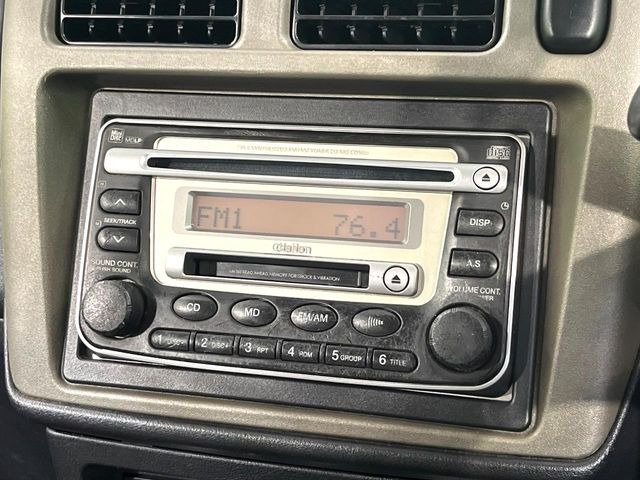 お好きな音楽を車内でお楽しみいただけます♪スピーカー交換・ウーハー追加などの音質向上や、最新ナビ・後席モニター等の取り付けも是非ご相談ください!