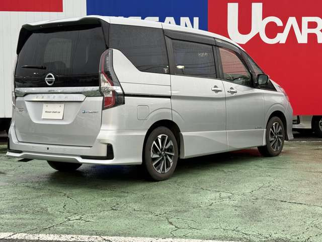 セレナ1.2 e-POWER ハイウェイスターV