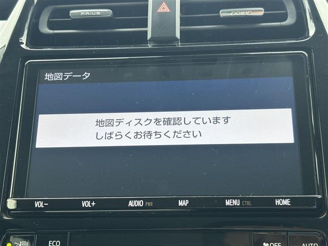 プリウス1.8 S