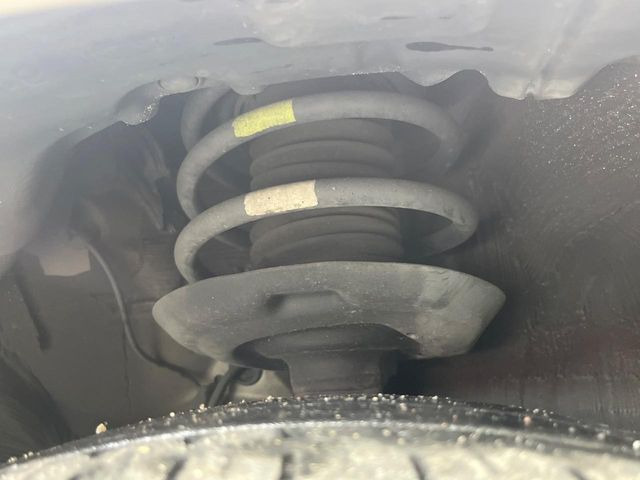 下回りがきれいなうちに、防錆加工の施工がオススメ。降雪地域はもちろん、沿岸部にお住いの方や、趣味でマリン・ウィンタースポーツをされる方にご好評いただいております。