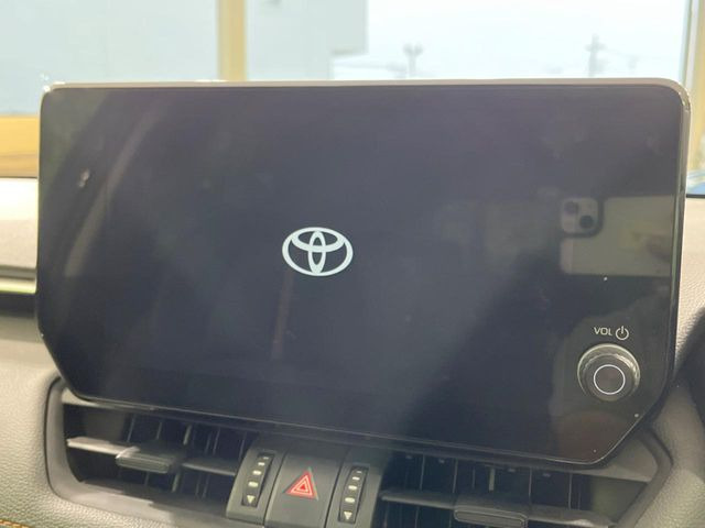 【10.5インチ ディスプレイオーディオ】大画面のディスプレイはAppleCarPlayやAndroidAutoが利用可能。大きな画面でスマホナビアプリ等が利用いただけます♪
