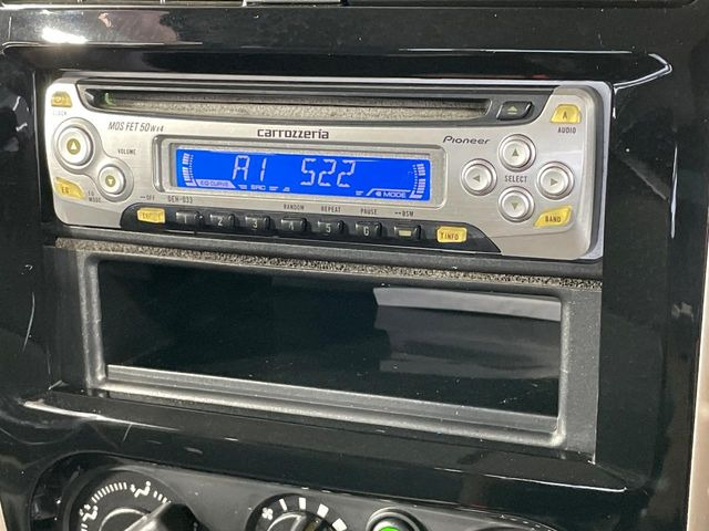 お好きな音楽を車内でお楽しみいただけます♪スピーカー交換・ウーハー追加などの音質向上や、最新ナビ・後席モニター等の取り付けも是非ご相談ください!