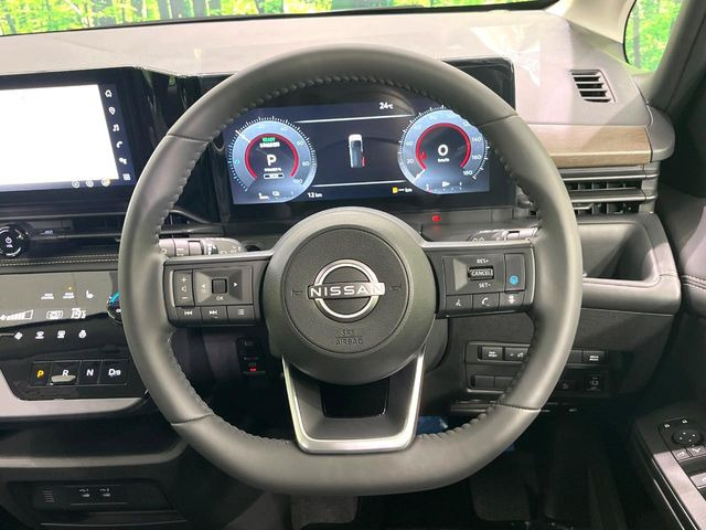 【ステアリングスイッチ】運転中、前方から目線をそらすことなく、オーディオ等の操作が可能な便利機能!安心&快適なドライブを演出してくれます♪