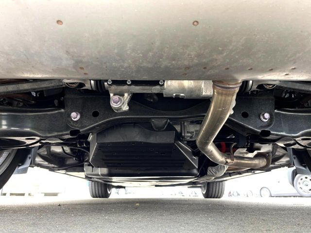 下回りがきれいなうちに、防錆加工の施工がオススメ。降雪地域はもちろん、沿岸部にお住いの方や、趣味でマリン・ウィンタースポーツをされる方にご好評いただいております。