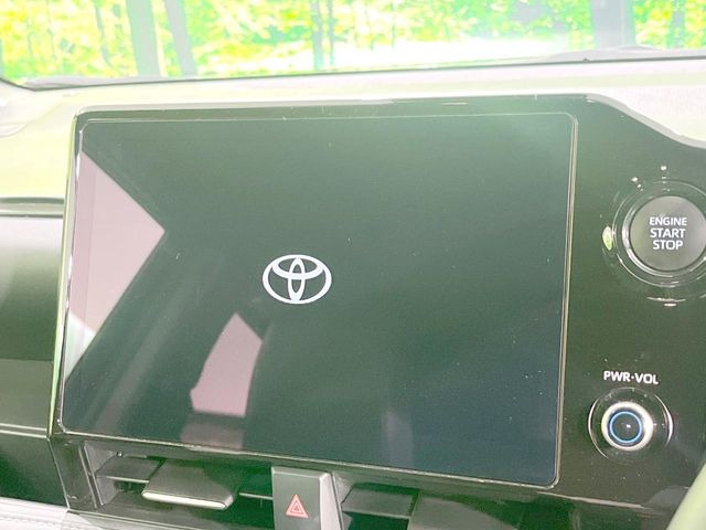 【10.5インチナビ】高級感とインパクトのある大画面ナビを装備。各種オーディオ操作はもちろん、スマホ連携もできる利便性の高いナビです♪