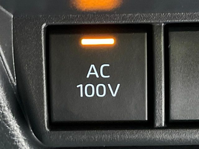 【アクセサリーコンセント】キャンプやスポーツ、アウトドアでのアクティビティはもちろん、災害・停電の際に助けにもなるAC100Vコンセントを装備♪ケータイやタブレット、ゲーム機器の充電にも♪