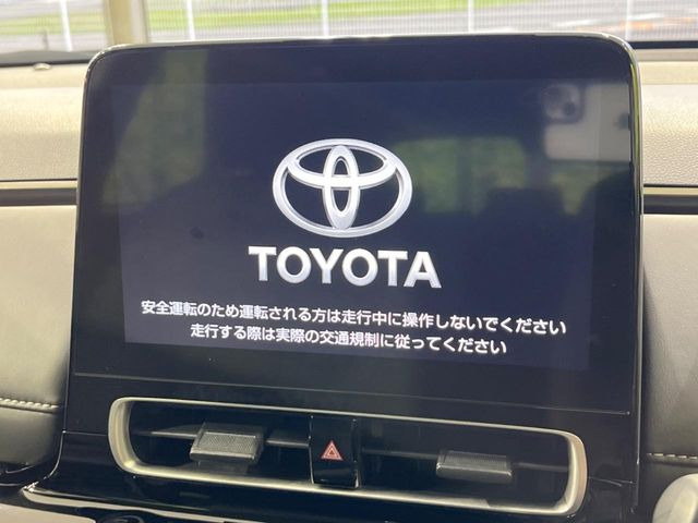 �y10.5�C���` �f�B�X�v���C�I�[�f�B�I�z���ʂ̃f�B�X�v���C��AppleCarPlay��AndroidAuto�����p�\�B�傫�ȉ�ʂŃX�}�z�i�r�A�v���������p���������܂���