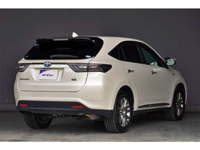 ハリアー2.5 ハイブリッド E-Four プレミアム アドバンスドパッケージ 4WD
