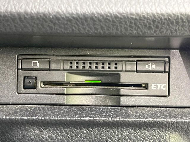 【ETC】高速道路の料金所をストレスなく通過!話題のスポットやサービスエリアに多い「スマートIC」利用時は必須のアイテムです。当店でセットアップを実施、ご納車当日からすぐにご利用いただけます!