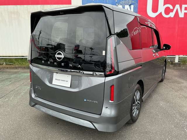 セレナ1.4 e-POWER ハイウェイスターV