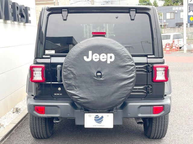 ●当店では第三者機関による車両品質鑑定を導入し、修復歴車を排除。鑑定書が発行されますので、ぱっと見ただけでは分からない箇所まで納得した上でご検討いただけます。※一部未実施の場合がございます。