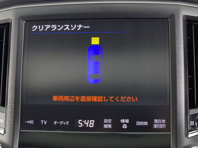 人気装備のサンルーフが付いています!上下チルトに前後スライド機能が付いていますので、様々なドライブシーンで活躍してくれます!!開放感ある車内空間は気持ちがいいですよ!是非体感してみて下さい!