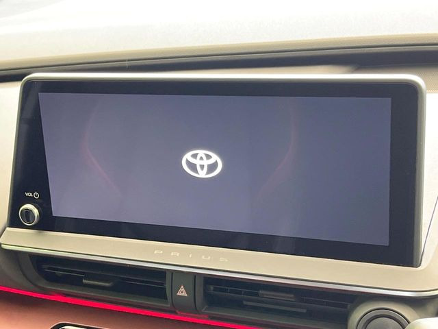 【純正12型ワイドナビ】高級感とインパクトのある大型ワイドナビを装備。各種オーディオ操作はもちろん、横長ワイド画面でのマップ2分割表示など、利便性も高いナビです♪