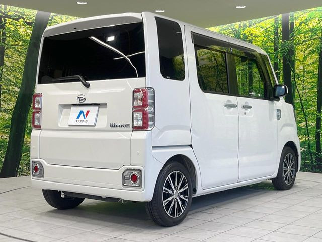 ☆全国のネクステージからお取り寄せが可能※!遠方の店舗に展示してあるクルマが気になる場合も、最寄りの店舗でご覧いただくことが可能です!是非私たちに要望をお聞かせください!※別途費用