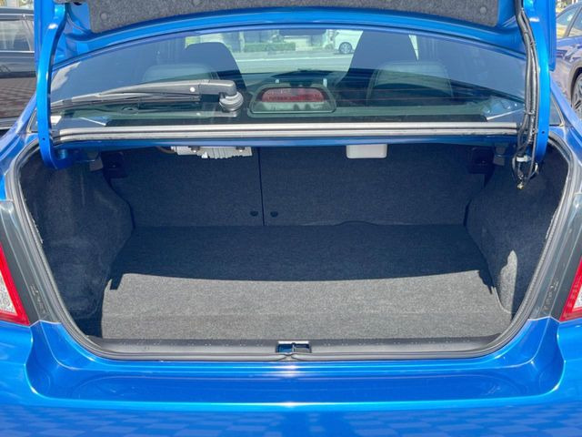 普段のお買い物や通勤、送迎等に十分な荷室スペースを確保しております。