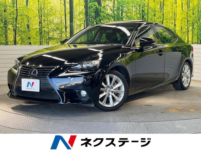 IS(レクサス) 300h バージョンL 中古車画像
