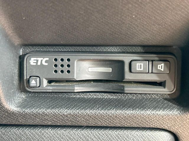 【ETC】高速道路の料金所をストレスなく通過!話題のスポットやサービスエリアに多い「スマートIC」利用時は必須のアイテムです。当店でセットアップを実施、ご納車当日からすぐにご利用いただけます!
