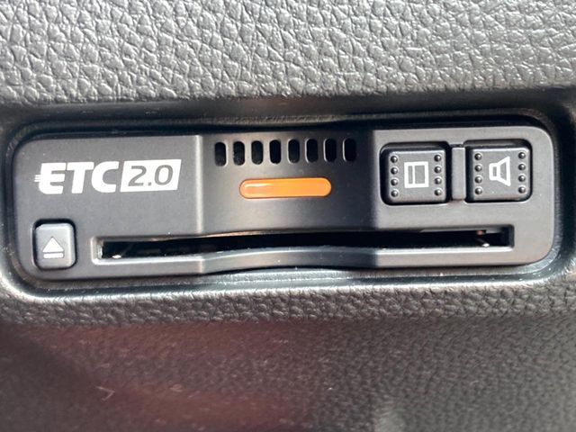 【ETC】高速道路の料金所をストレスなく通過!話題のスポットやサービスエリアに多い「スマートIC」利用時は必須のアイテムです。当店でセットアップを実施、ご納車当日からすぐにご利用いただけます!