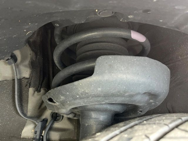 下回りがきれいなうちに、防錆加工の施工がオススメ。降雪地域はもちろん、沿岸部にお住いの方や、趣味でマリン・ウィンタースポーツをされる方にご好評いただいております。