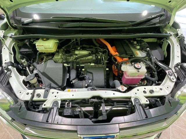親切・丁寧な専門メカニックスタッフが応対!・車検・点検整備・事故等の修理などアフターサービスも安心。お車のカスタマイズもネクステージのサービススタッフまでご相談ください!