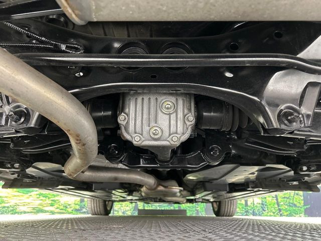 【本州仕入れ】のお車ですので、エンジンルームや下回りのサビも比較的少なく、お車を長く乗りたい方にぴったりの1台となっております♪