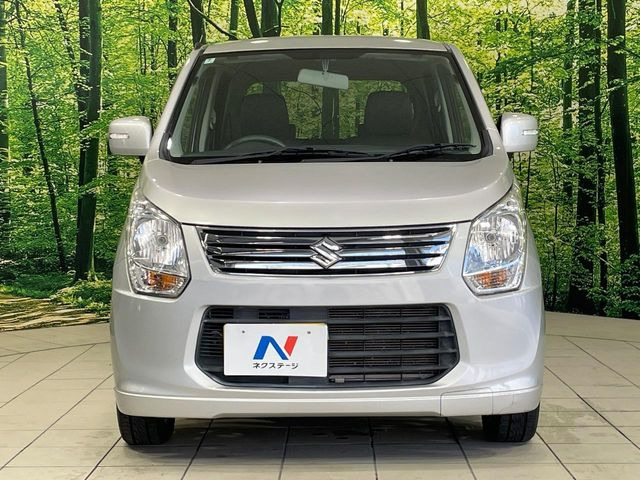 弊社では、全車『修復歴なし』のお車のみ取り扱っております。専任バイヤーによる厳選した仕入れの後、入庫後の車両チェックを行い、ネクステージが認定した高品質な中古車をご提供しております。