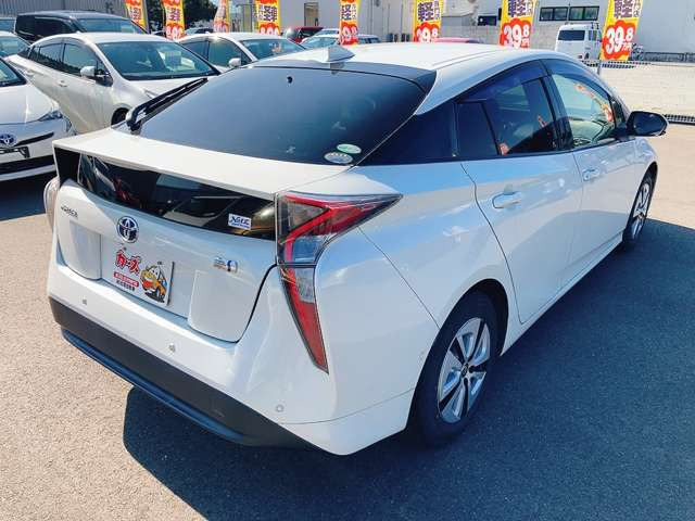 お車のご購入からオイル交換・整備・車検・任意保険・修理・鈑金何でもお任せ下さい!親切・丁寧にご対応致します♪