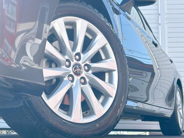 �y����17�C���`�A���~�z�C�[���z�O�ςɃ}�b�`���������A���~�z�C�[���𑕒����Ă���܂��B�e��ЊO�A���~�z�C�[����A�X�^�b�h���X�^�C�����戵�����Ă���܂��B���񂲑��k����������