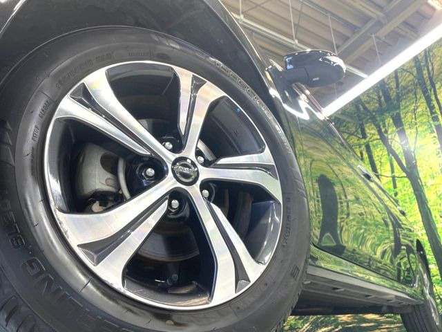 �y����16�C���`�A���~�z�C�[���z�O�ςɃ}�b�`���������A���~�z�C�[���𑕒����Ă���܂��B�e��ЊO�A���~�z�C�[����A�X�^�b�h���X�^�C�����戵�����Ă���܂��B���񂲑��k����������