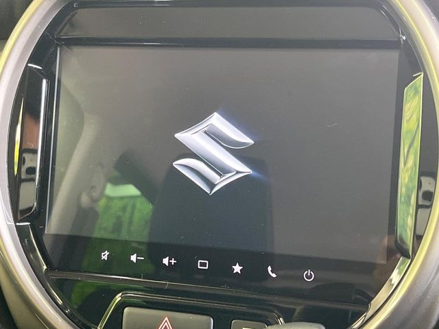 【メーカー純正9インチナビ】インテリアに溶け込むスタイリッシュな「専用設計」メーカーナビを装備♪視認性や操作性など基本性能にも優れ、より上質なカーライフをお楽しみいただけます。