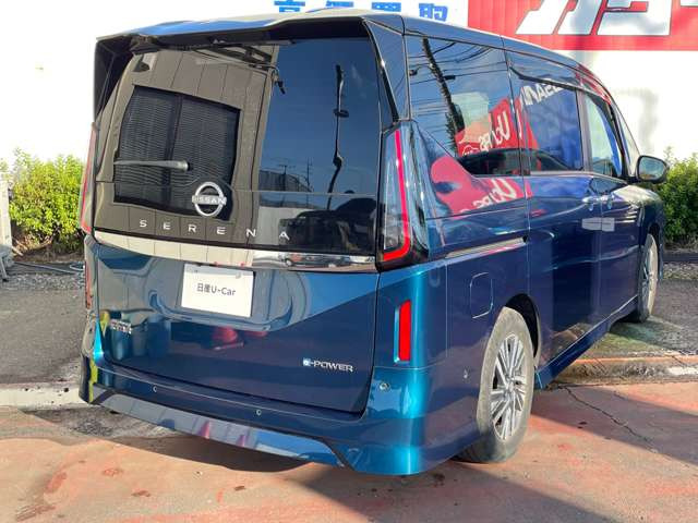セレナ1.4 e-POWER ハイウェイスターV