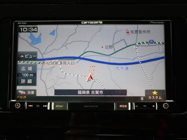 ナビ装備で知らない場所もあっという間に検索。ちょっとしたお出かけや旅行もこれでばっちりですね。