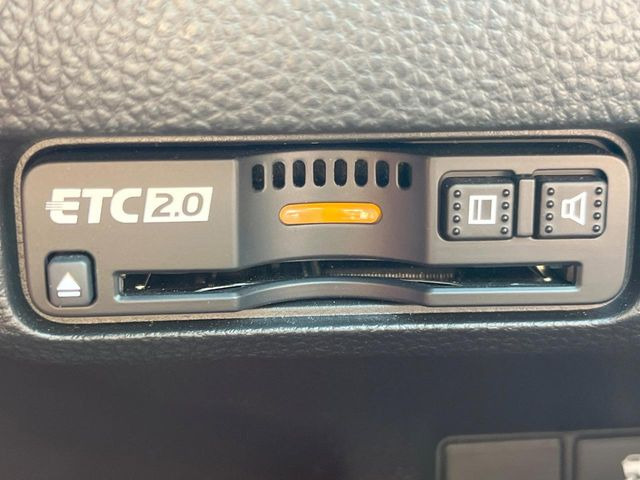 【ETC】高速道路の料金所をストレスなく通過!話題のスポットやサービスエリアに多い「スマートIC」利用時は必須のアイテムです。当店でセットアップを実施、ご納車当日からすぐにご利用いただけます!
