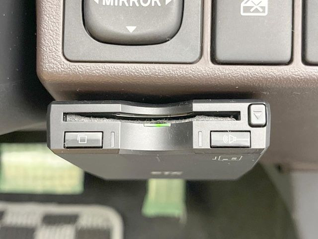 【ETC】高速道路の料金所をストレスなく通過!話題のスポットやサービスエリアに多い「スマートIC」利用時は必須のアイテムです。当店でセットアップを実施、ご納車当日からすぐにご利用いただけます!