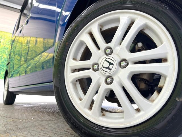 �y����14�C���`�A���~�z�C�[���z�O�ςɃ}�b�`���������A���~�z�C�[���𑕒����Ă���܂��B�e��ЊO�A���~�z�C�[����A�X�^�b�h���X�^�C�����戵�����Ă���܂��B���񂲑��k����������