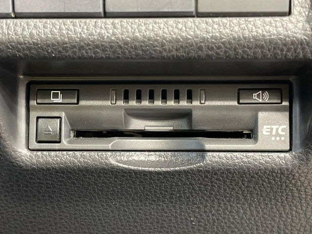【ETC】高速道路の料金所をストレスなく通過!話題のスポットやサービスエリアに多い「スマートIC」利用時は必須のアイテムです。当店でセットアップを実施、ご納車当日からすぐにご利用いただけます!